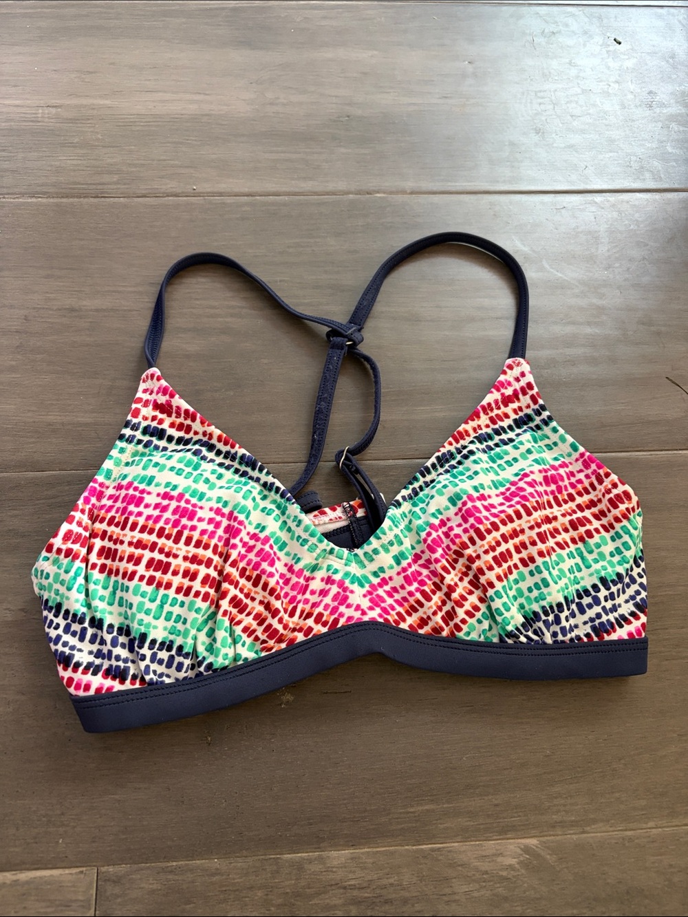 Athleta underwire swim top 32B/C